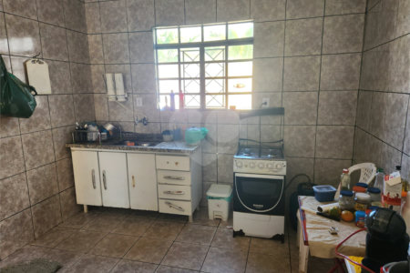 Casa à venda com 2 quartos em Jardim Brasil (vila Xavier), Araraquara, SP