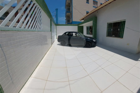 Casa Térrea à venda com 3 quartos em Vila São Paulo, Mongaguá, SP