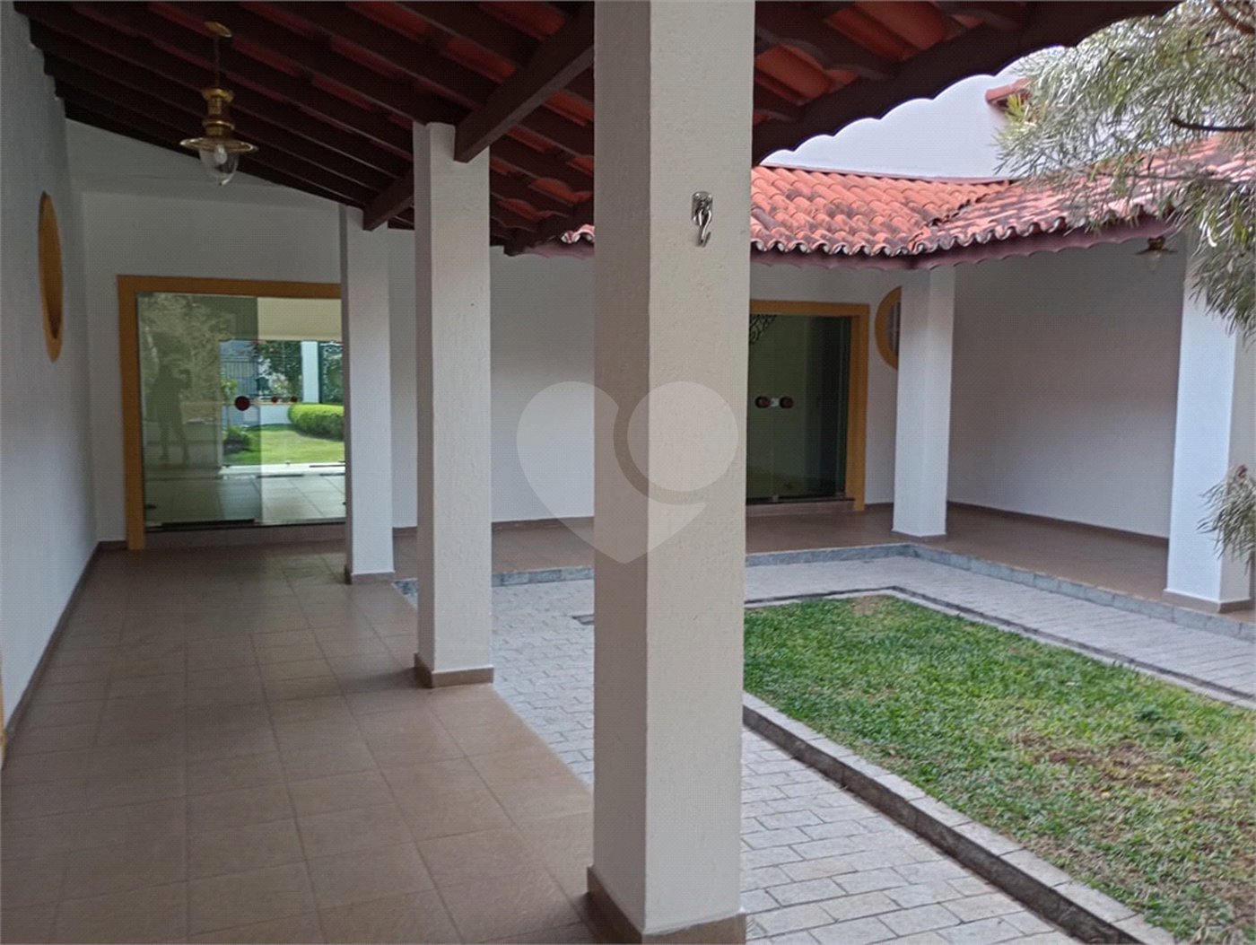 Casa à venda com 6 quartos, sendo 4 suítes,  no condomínio City Castelo, Itu - SP