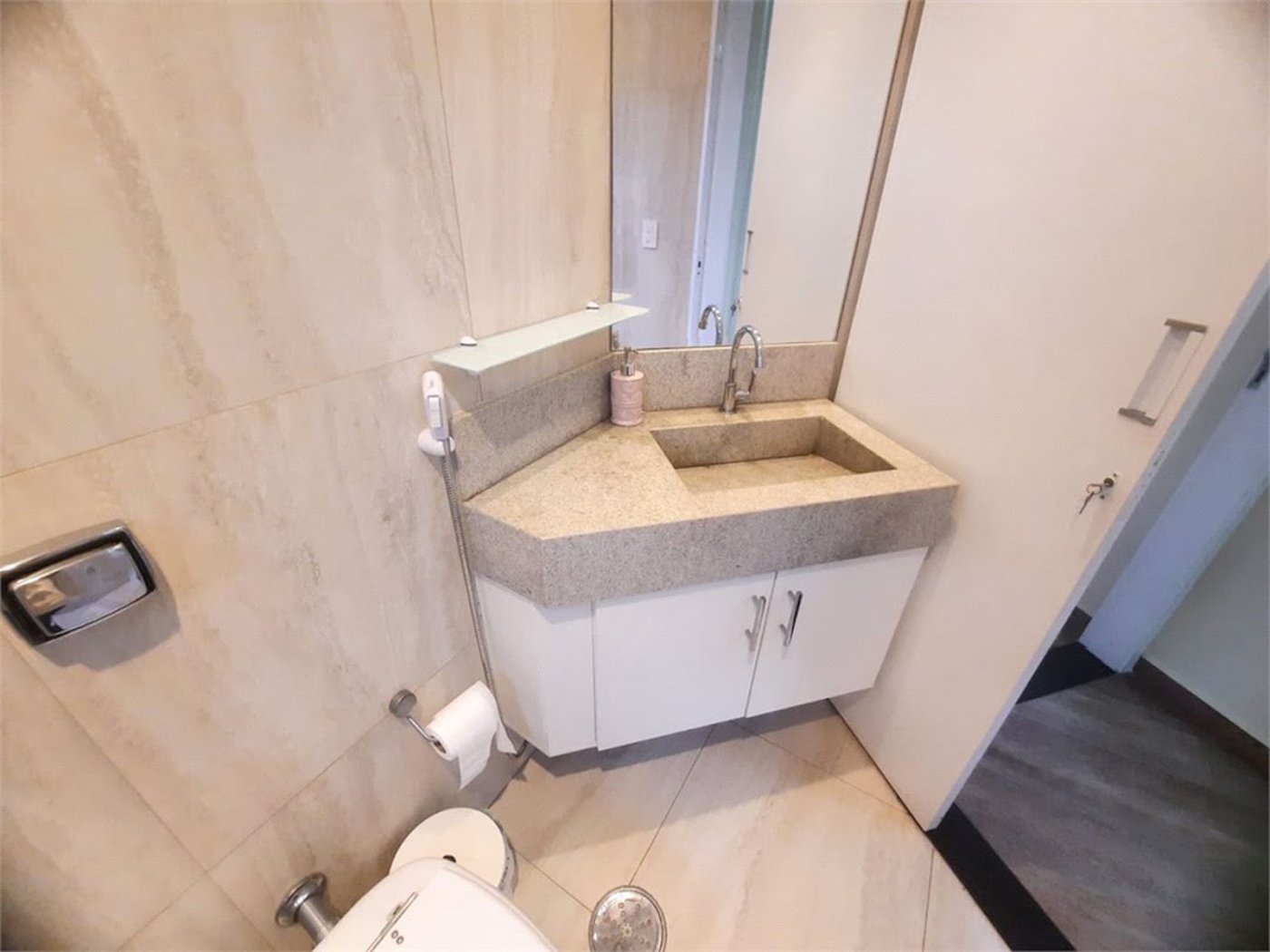 Apartamento com 3 dormitórios à venda, 202 m² por R$ 750.000,00 - Jardim Belmar - Guarujá/SP