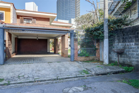 Sobrado à venda com 3 quartos, sendo 1 suíte, em Brooklin, São Paulo, SP