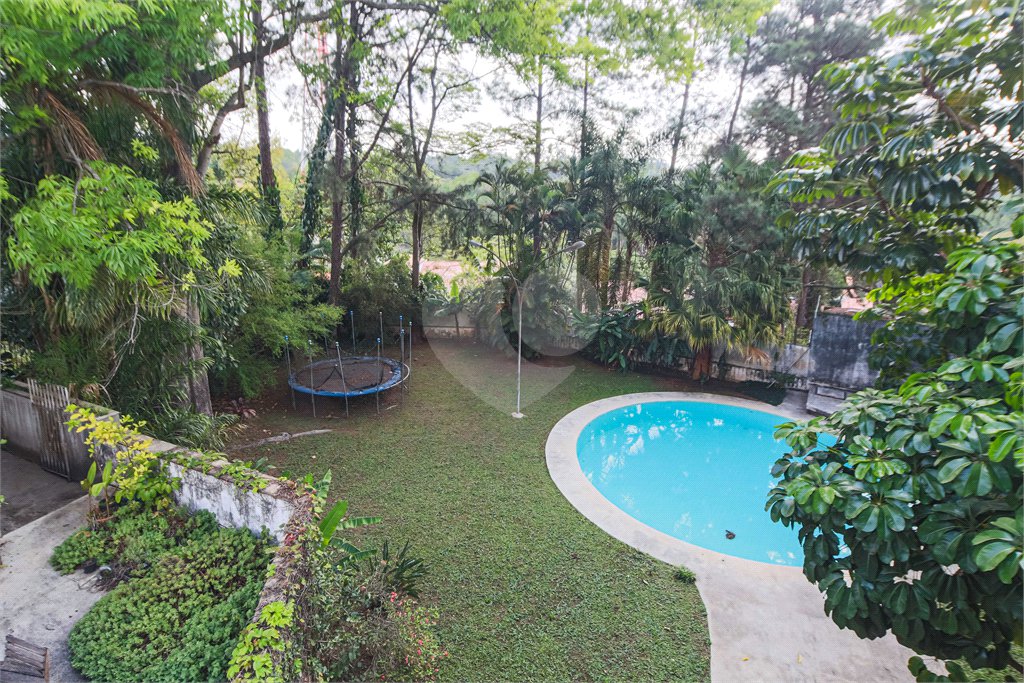 Sobrado à venda com 4 quartos, sendo 3 suítes, em Chácara Monte Alegre, São Paulo, SP