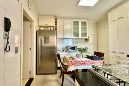 Apartamento à venda com 3 quartos, sendo 1 suíte,  em Jardim Irajá, Ribeirão Preto, SP