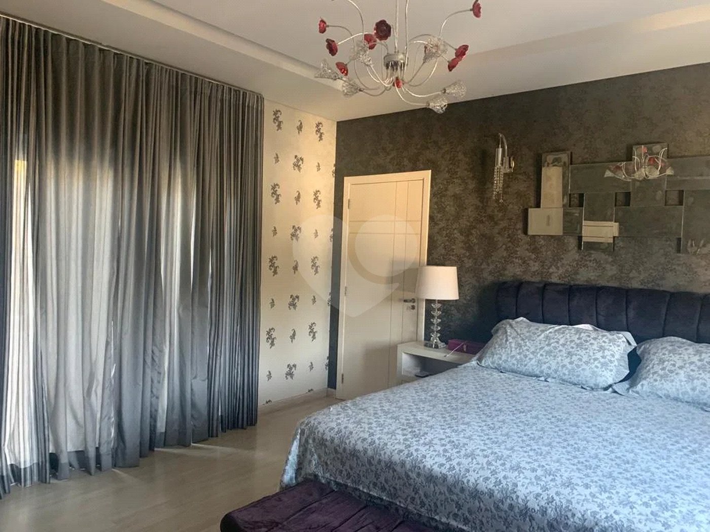 Casa à venda com 4 quartos, sendo 1 suíte, no condomínio Ibiaram, Itupeva - SP