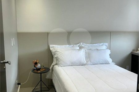 Apartamento à venda com 3 quartos, sendo 1 suíte, em Vila Scarpelli, Santo André, SP