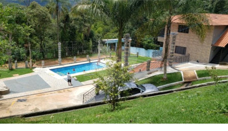 Chácara à venda ou para alugar com 3 suítes em Rio Acima, Mairiporã, SP