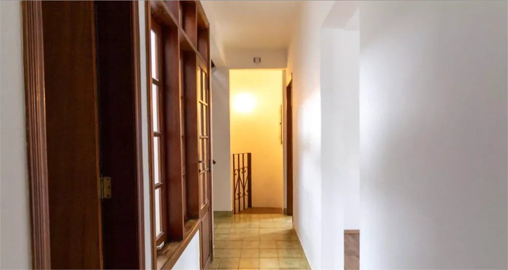 Casa à venda com 4 quartos, sendo 1 suíte,  em Vila Tiradentes, São Paulo, SP