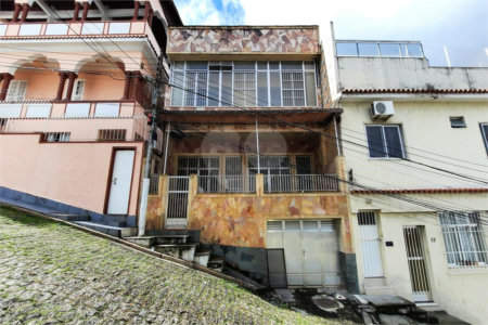 Casa de Vila à venda com 5 quartos, sendo 1 suíte, em Freguesia (jacarepaguá), Rio de Janeiro, RJ