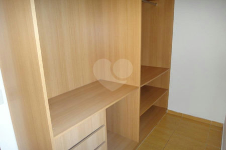 Casa à venda ou para alugar com 4 quartos, sendo 2 suítes, no condomínio Vila Hípica, São Paulo - SP