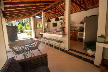 Casa à venda com 4 suítes no condomínio Sítio Primavera, São Roque - SP