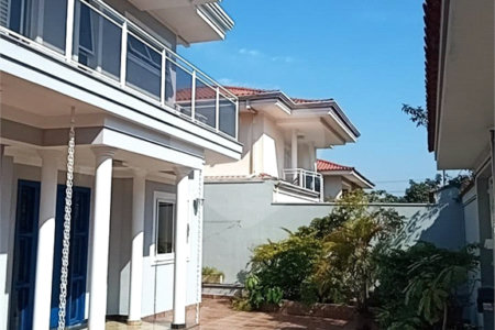 Sobrado à venda com 4 suítes em Cidade São Francisco, São Paulo, SP