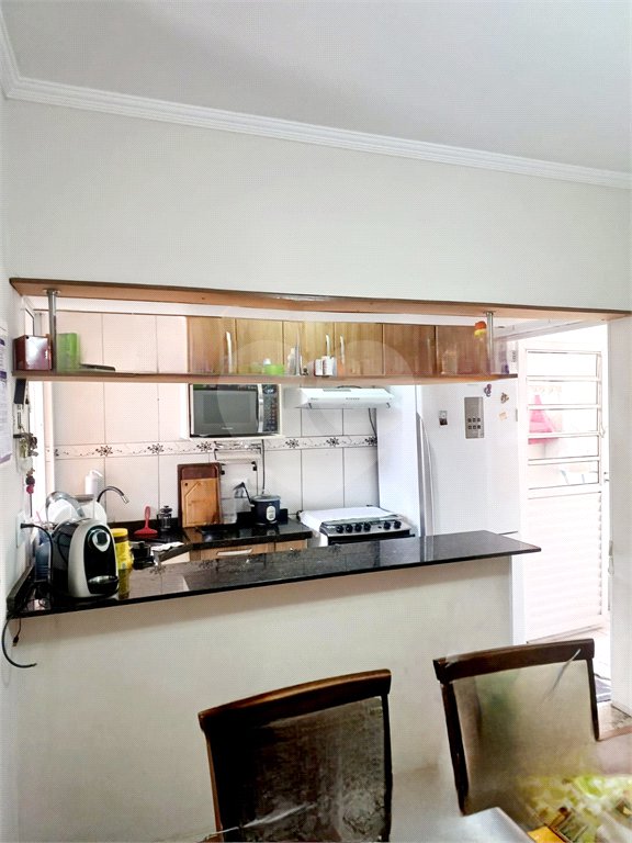 Casa à venda com 3 quartos, sendo 1 suíte,  no condomínio Altos de Poa, Poá - SP