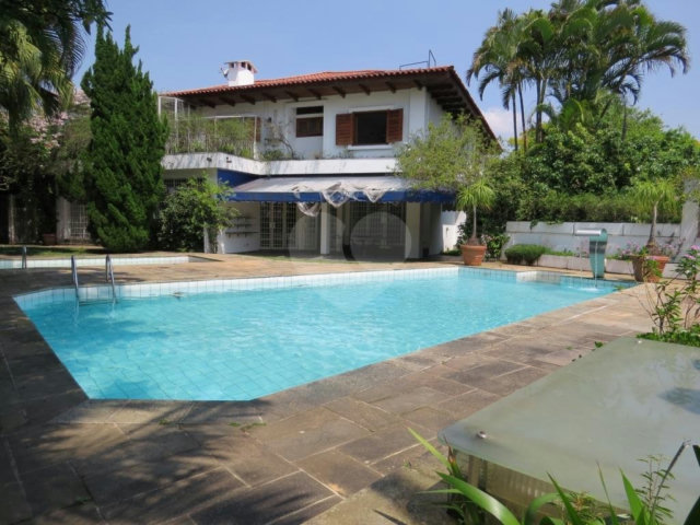 Casa de Vila à venda com 4 suítes em Morumbi, São Paulo, SP