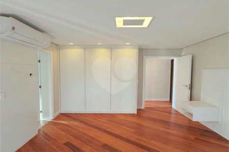 Apartamento para alugar com 2 suítes em Vila Andrade, São Paulo, SP