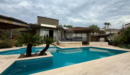 Casa à venda com 5 suítes no condomínio Terras 2, Piracicaba - SP
