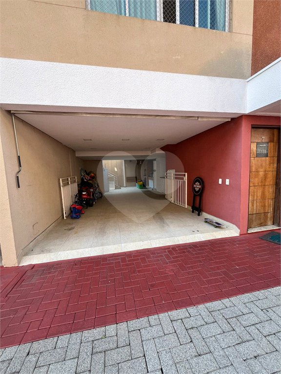 Casa à venda com 3 quartos, sendo 1 suíte, no condomínio Vila Siqueira, São Paulo - SP