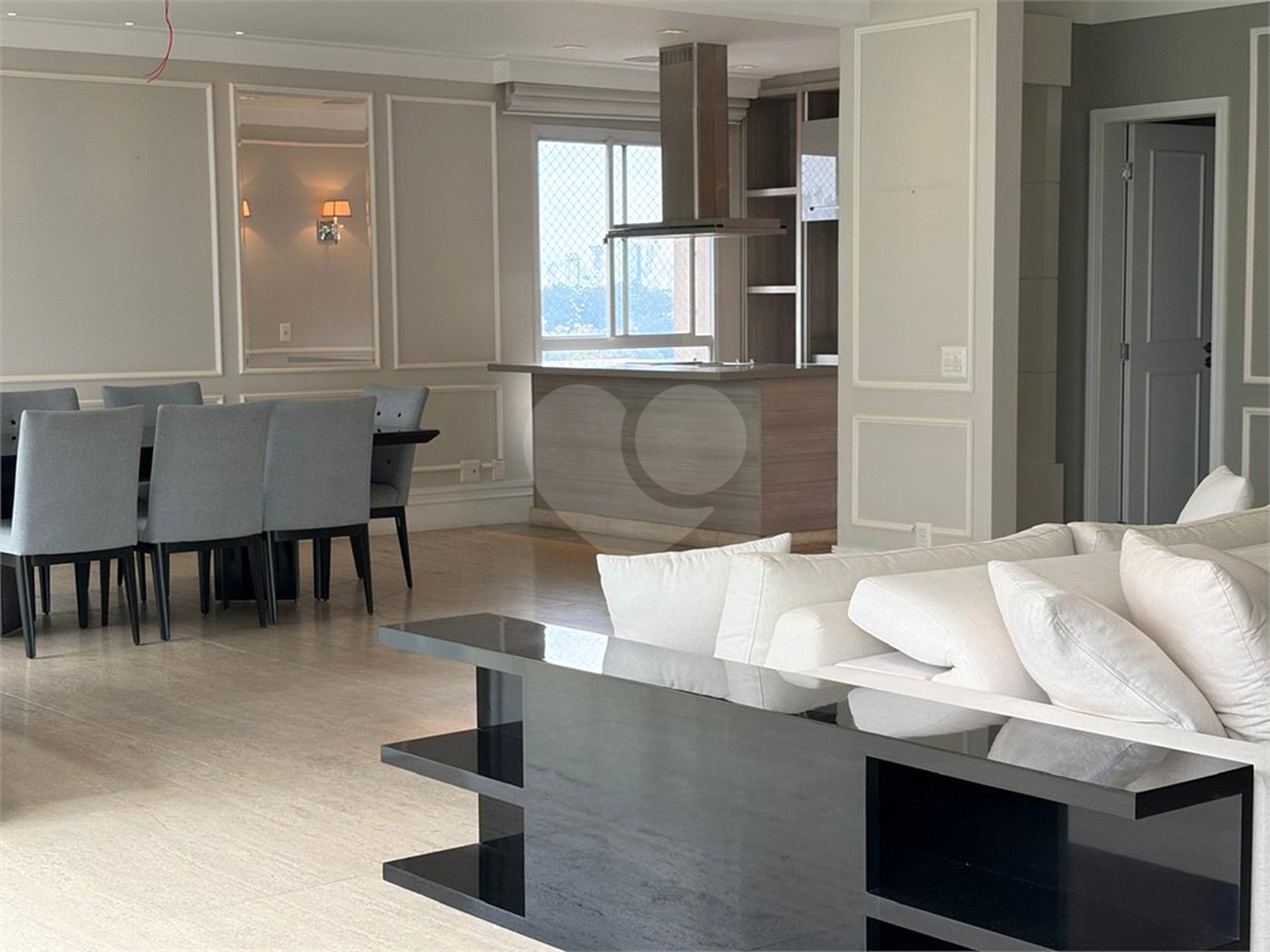 Apartamento à venda com 4 quartos, sendo 3 suítes, em Itaim Bibi, São Paulo, SP