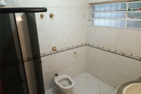 Casa Térrea à venda ou para alugar com 3 quartos, sendo 1 suíte,  em Caxingui, São Paulo, SP