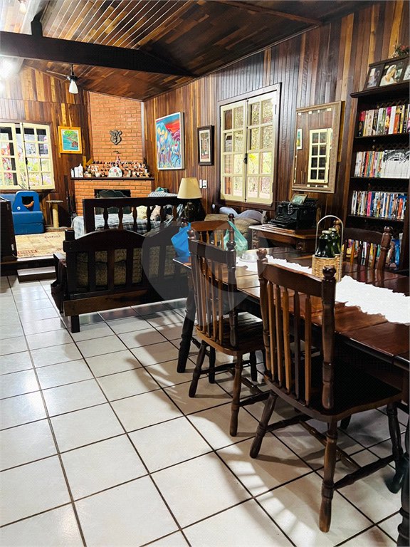 Chácara à venda com 2 quartos, sendo 1 suíte, no Centro, Araçariguama, SP