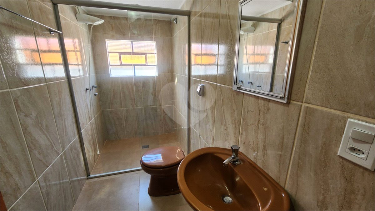 Casa à venda com 3 quartos em Vila Ramaciotti, Valinhos, SP