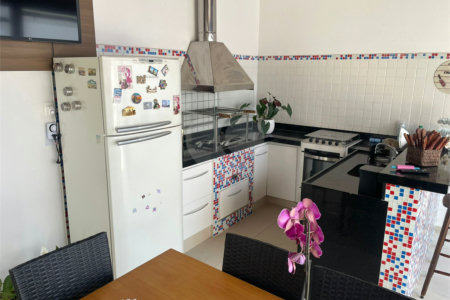 Casa à venda com 3 quartos, sendo 1 suíte, no condomínio Quinta da Boa Vista, Jundiaí - SP