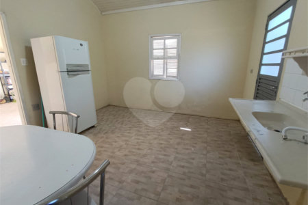 Chácara à venda com 4 quartos, sendo 1 suíte, em Vila Vilma (mailasqui), São Roque, SP