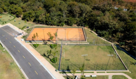 Terreno à venda no condomínio Village Bordeaux, Cuiabá - MT