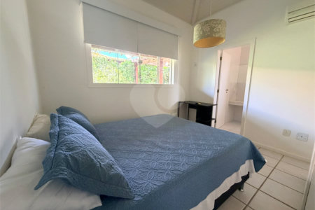 Casa em condomínio à venda com 4 quartos, sendo 3 suítes, em Manguinhos, Armação dos Búzios, RJ