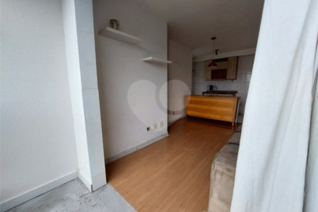 Apartamento à venda com 2 quartos em Vila Anastácio, São Paulo, SP