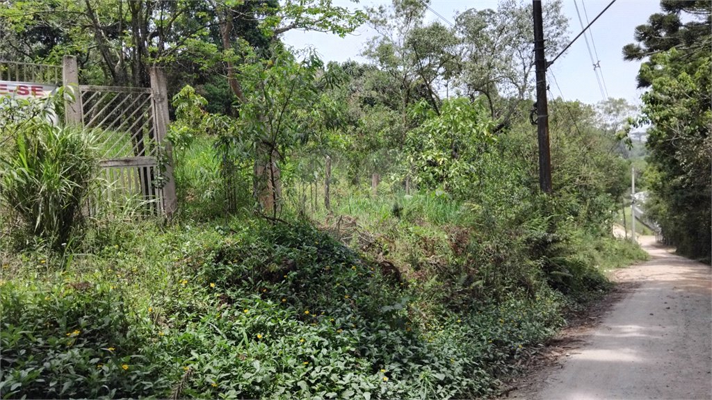 Chácara à venda com 2 quartos em Vila Caputera, Mogi das Cruzes, SP