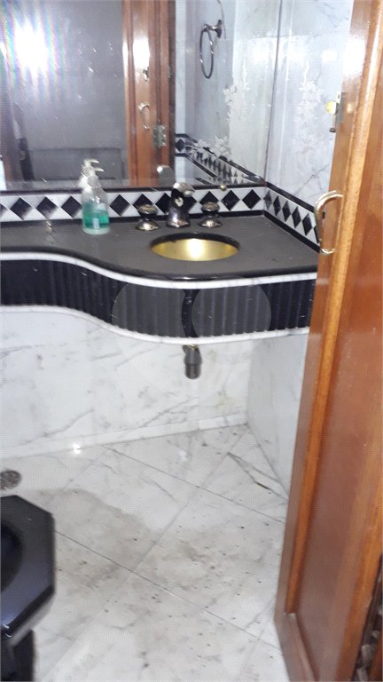 Casa à venda ou para alugar com 5 suítes em Granja Julieta, São Paulo, SP