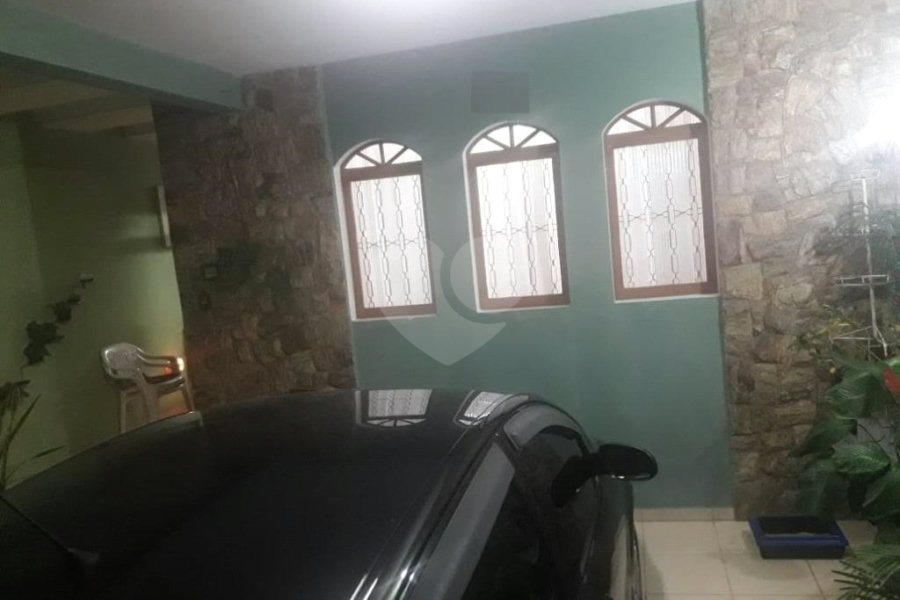 Sobrado à venda com 3 quartos, sendo 1 suíte, em Jardim Aricanduva, São Paulo, SP