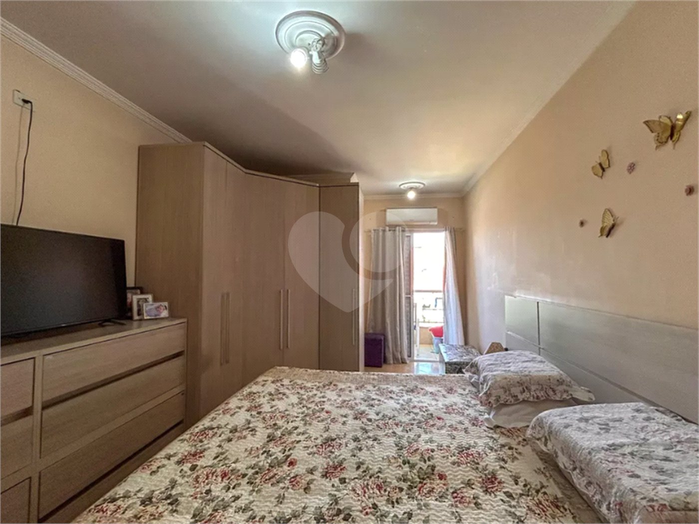 Sobrado à venda com 3 quartos, sendo 1 suíte, em Vila Mangalot, São Paulo, SP