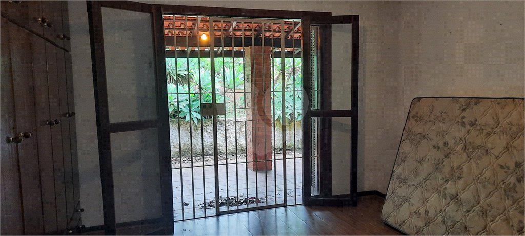 Casa à venda com 3 quartos, sendo 1 suíte,  em Serra da Cantareira, Mairiporã, SP