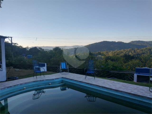 Casa à venda ou para alugar com 3 suítes em Juqueri Mirim, Mairiporã, SP