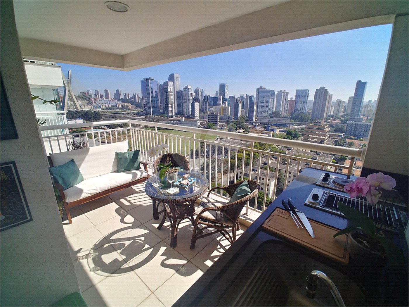 Apartamento à venda com 1 suíte em Vila Cordeiro, São Paulo, SP
