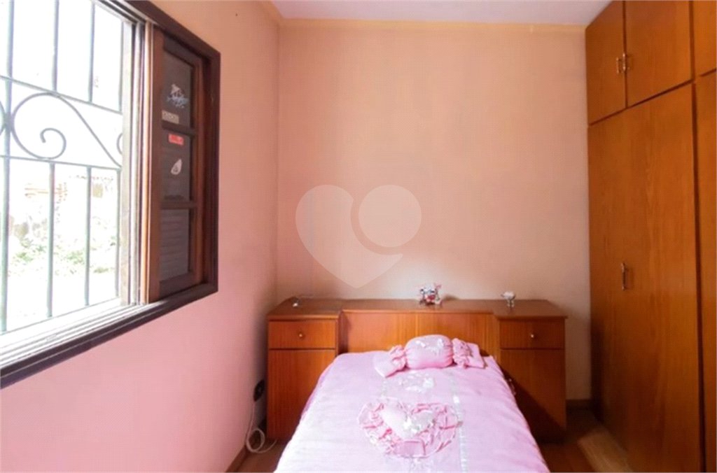 Casa à venda com 3 quartos, sendo 2 suítes,  em Jardim Santa Mena, Guarulhos, SP