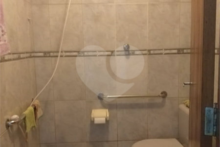 Sobrado à venda com 3 quartos em Parque Vitória, São Paulo, SP