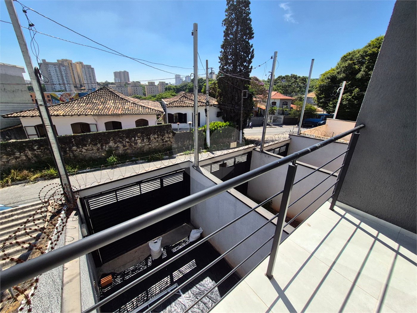 Sobrado à venda com 3 quartos, sendo 1 suíte, em Cidade dos Bandeirantes, São Paulo, SP