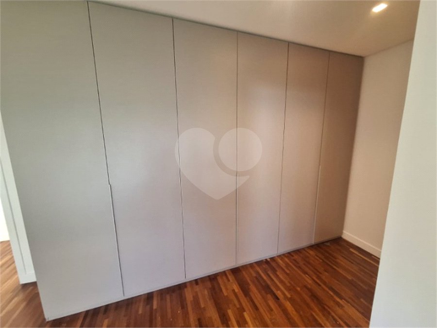 Casa à venda ou para alugar com 3 suítes no condomínio Boulevard Ibirapuera, São Paulo - SP