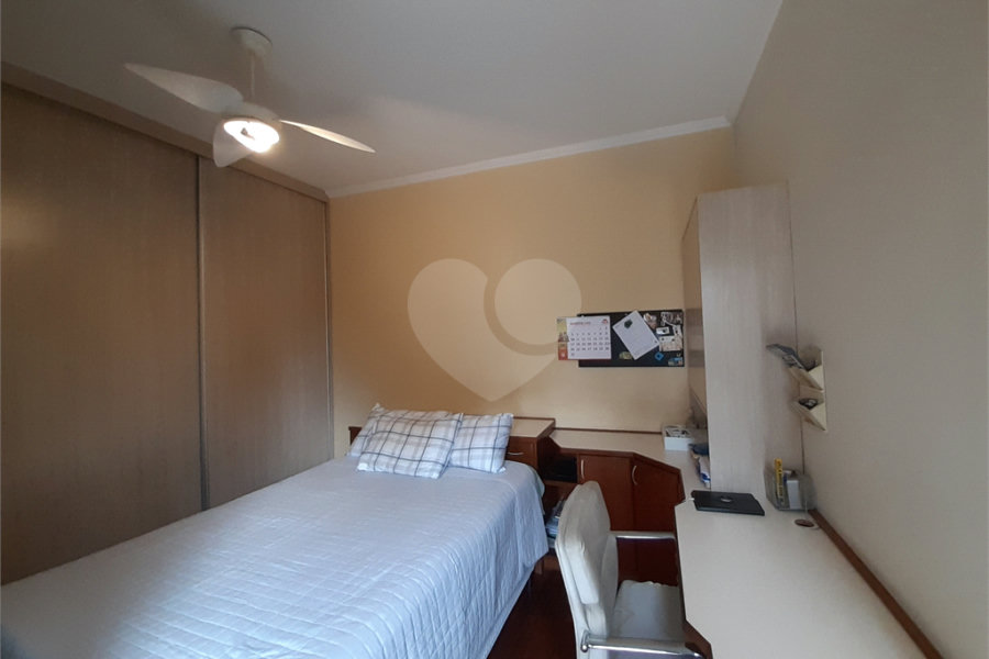 Casa à venda com 4 quartos, sendo 2 suítes,  em Jardim Floresta, São Paulo, SP