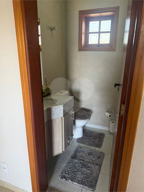 Casa à venda com 3 suítes no condomínio Terras de Mont Serrat, Salto - SP
