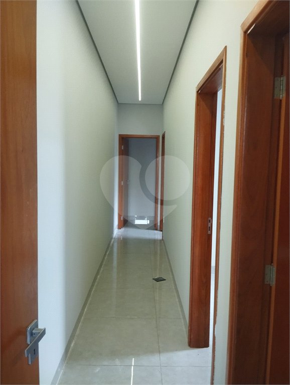 Casa para alugar com 3 quartos, sendo 1 suíte, no condomínio Residencial Reserva do Campo, Araraquara - SP