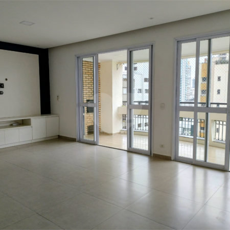 Apartamento à venda ou para alugar com 3 suítes em Indianópolis, São Paulo, SP
