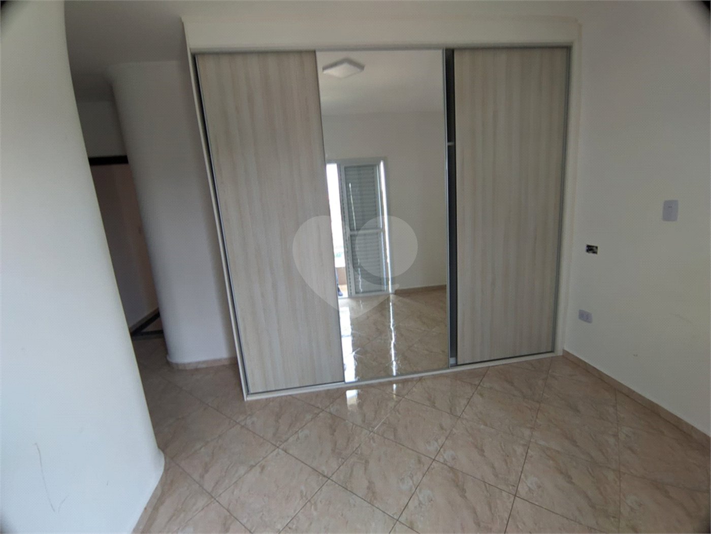 Cobertura à venda com 2 quartos, sendo 1 suíte,  em Vila Scarpelli, Santo André, SP