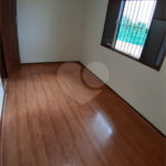Sobrado à venda com 4 quartos, sendo 1 suíte, em Vila Gomes, São Paulo, SP