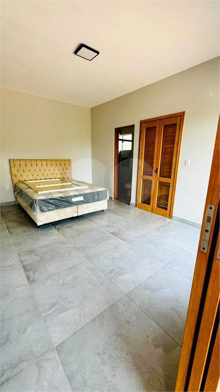 Casa à venda com 4 suítes no condomínio Associação Portal Ouro Verde, Atibaia - SP