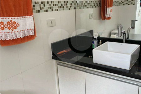 Casa à venda com 3 suítes no condomínio Tamboril, São Paulo - SP