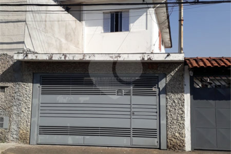 Sobrado à venda com 3 quartos em Jardim Oriental, São Paulo, SP