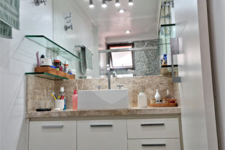 Apartamento à venda com 3 quartos, sendo 1 suíte, em Vila Olímpia, São Paulo, SP